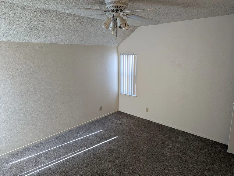 Eastlake Apartments — Photo 60