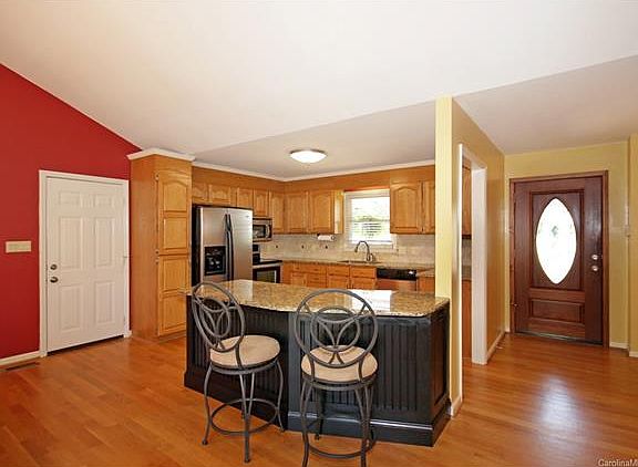 5th image of 209 Sandtrap Dr #18