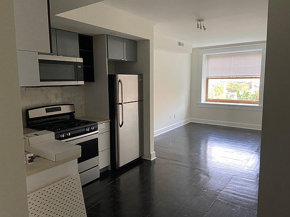 2nd image of 516 Orange St APT 26