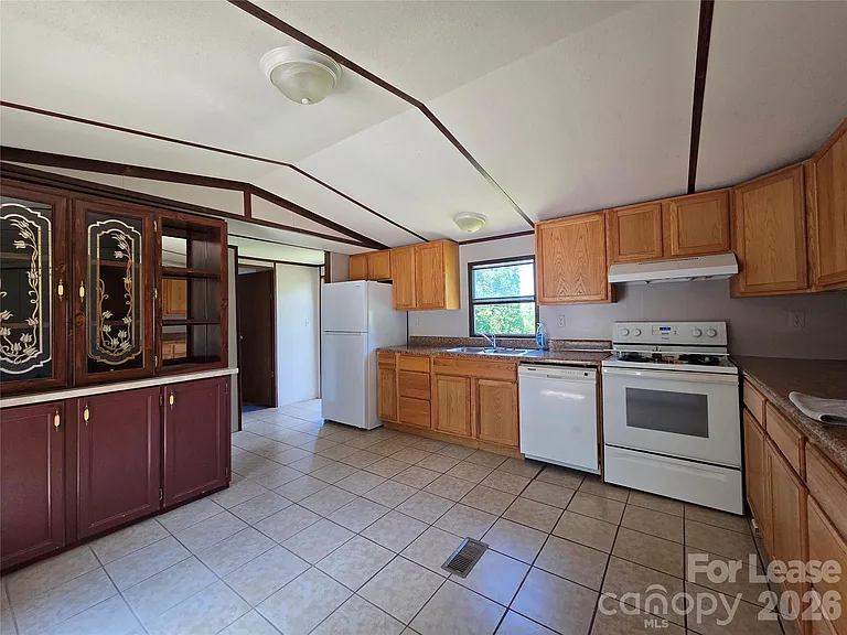 201 Ratchford Farm Rd — Photo 5