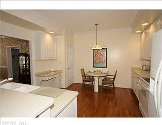 4th image of 124 Exmoor Ct