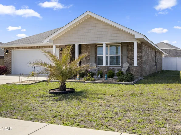 110 Spikes Cir, Southport, FL 32409