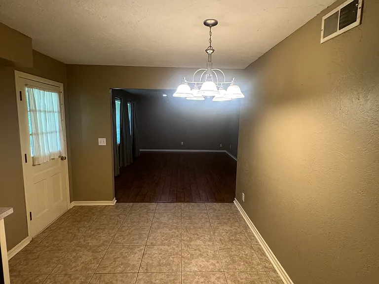 1825 S Rankin St — Photo 7