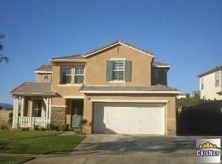 22153 Crestline Trl, Saugus, CA 91390