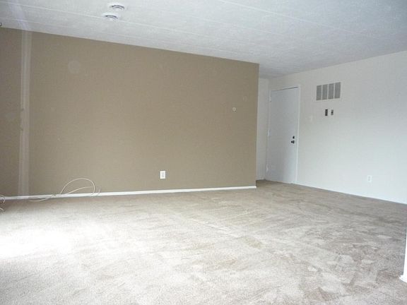 2nd image of 2622 Redcoat Dr