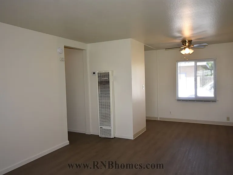 2101 Bell Ave #4 — Photo 4