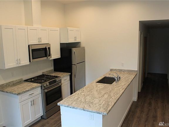 3rd image of 20904 72nd Ave W #202