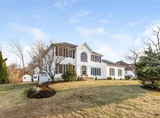 40 Basil Xing, Cranston, RI 02921