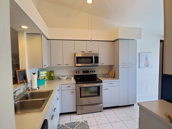 4th image of 10737 William Ct