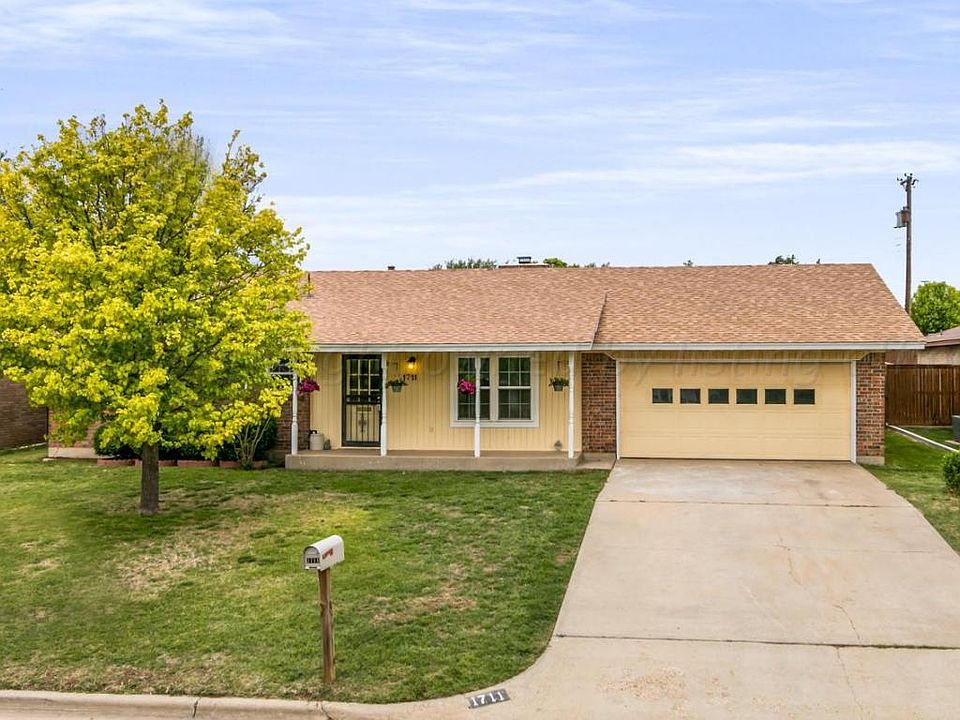 1st image of 1711 Holly Ln