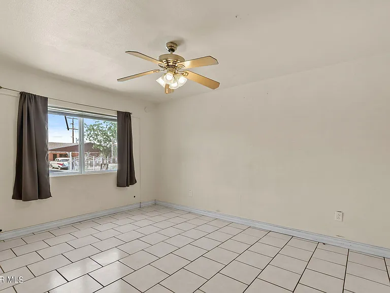 7707 Parral Dr — Photo 9