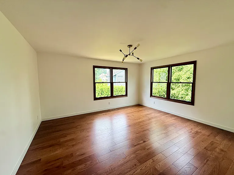 17417 SE 46th Pl — Photo 19