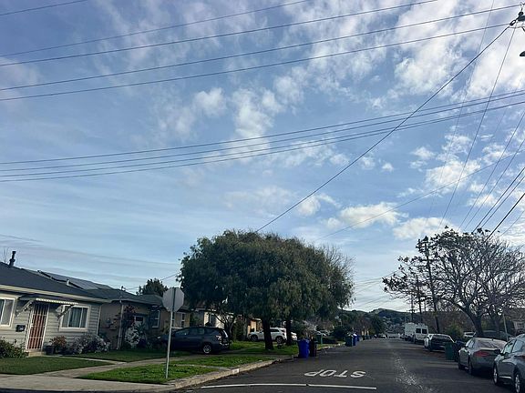 4th image of 3256 Andrade Ave