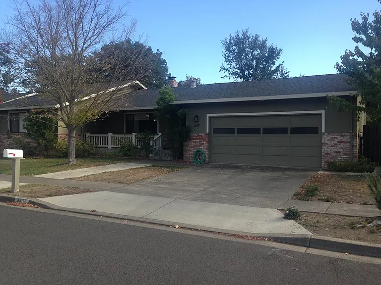 447 Haraszthy Dr — Photo 1