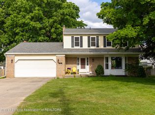 1213 S Clinton St, Charlotte, MI 48813