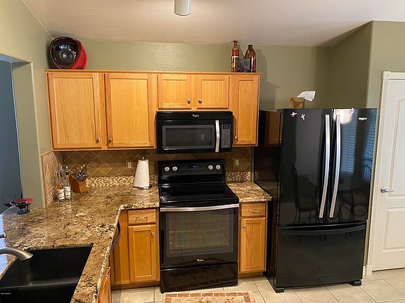 3rd image of 30584 N Sunray Dr