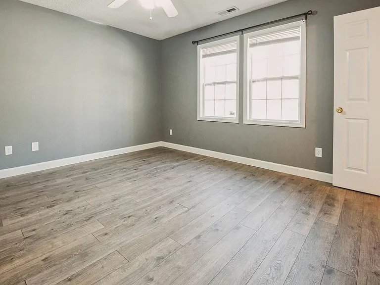 106 Waterfall Dr — Photo 18