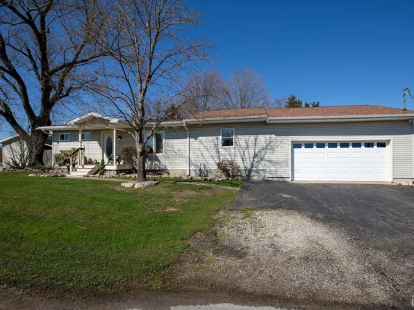 7969 Rose Rd, Plymouth, IN 46563