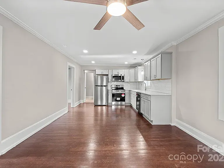 1108 Lutz St SW — Photo 8