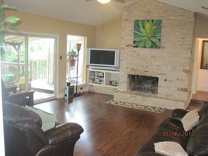 5th image of 2804 Rock Terrace Dr