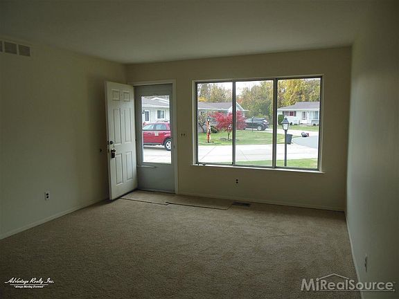 2nd image of 47436 Brent Ct