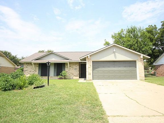 2nd image of 2541 Mossglen Dr