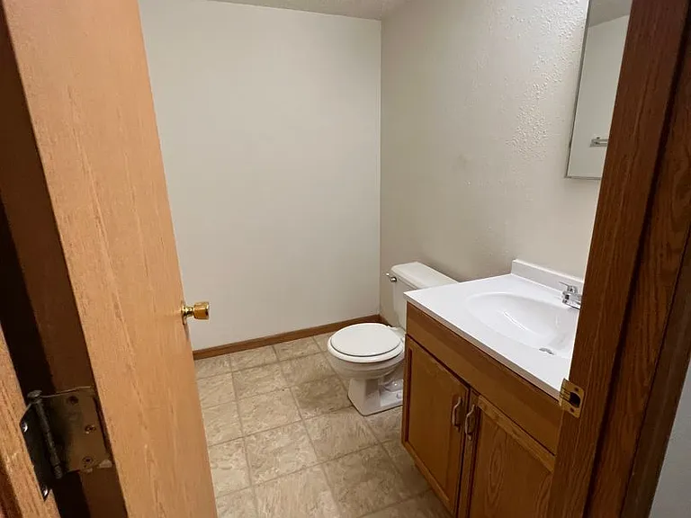 615 Portsmouth Dr — Photo 14