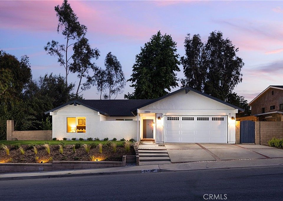 1st image of 24132 Amurro Dr