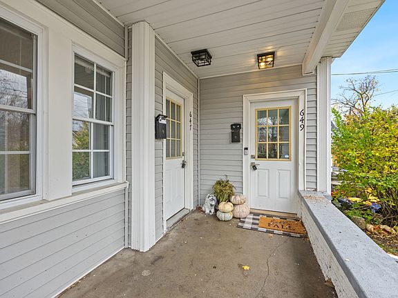 3rd image of 647 Fairview Ave NE #1