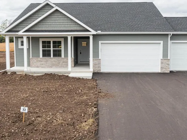 2330 Pow Wow Trail, Beloit, WI 53511
