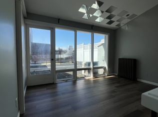213 1st Ave S APT P4, Seattle, WA 98104
