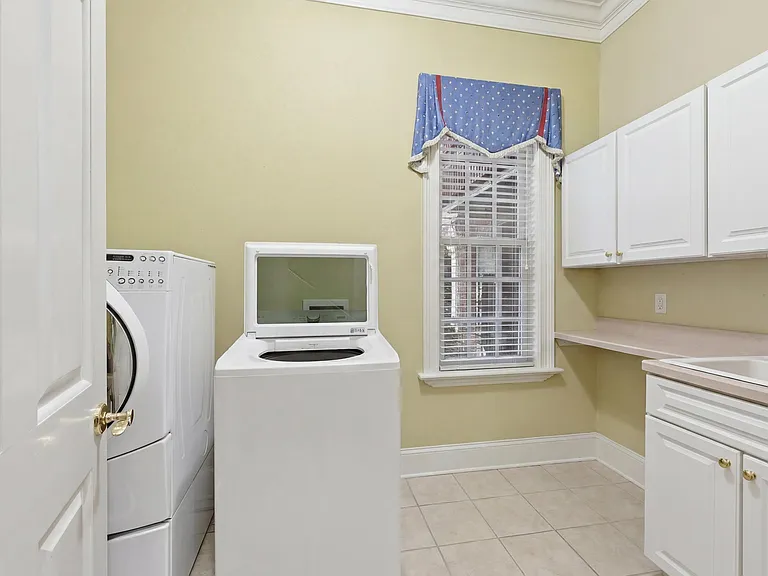 7410 Ratchford Ct — Photo 13