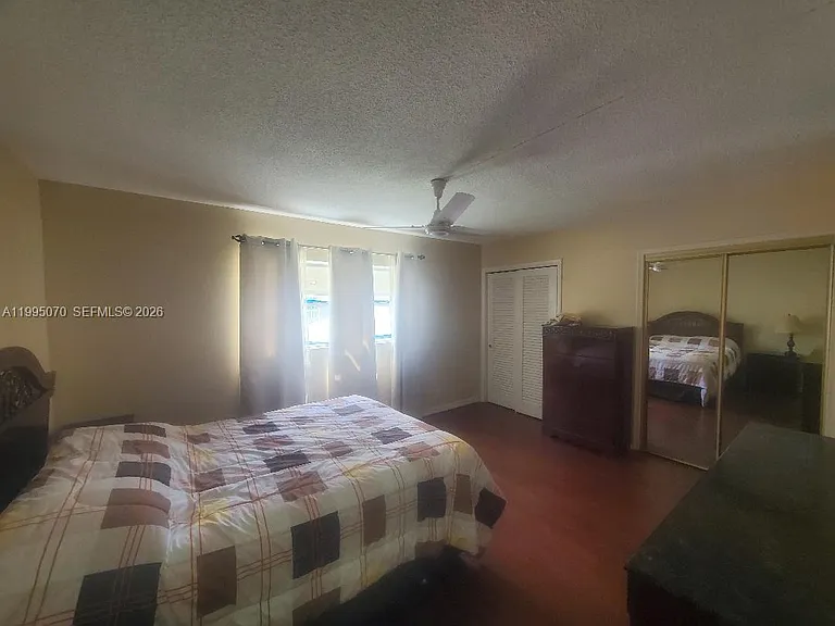 319 NE 14th Ave #207 — Photo 9