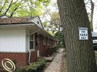 2nd image of 1315 W Farnum Ave