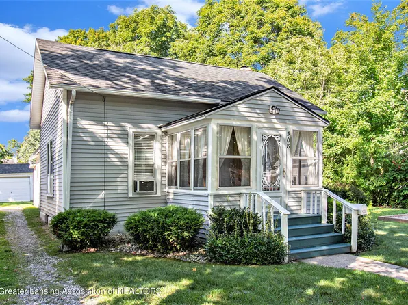 308 E Lincoln St, Grand Ledge, MI 48837