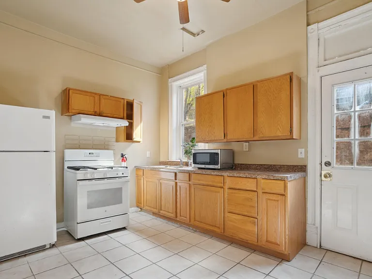 538 Loras Blvd #538 — Photo 16
