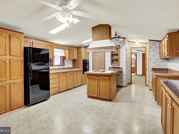 5th image of 703 Owl Ct