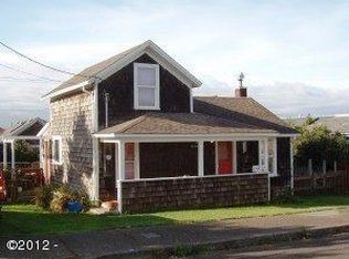 141 NW High St, Newport, OR 97365