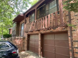 3212 NW Canterbury Rd, Blue Springs, MO 64015