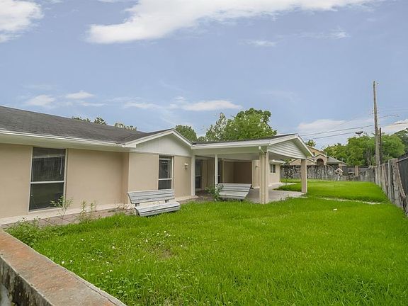 3rd image of 8103 Richland Dr
