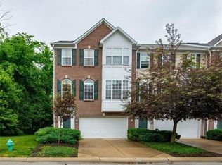 3334 W Decker Ridge Dr, Indianapolis, IN 46268