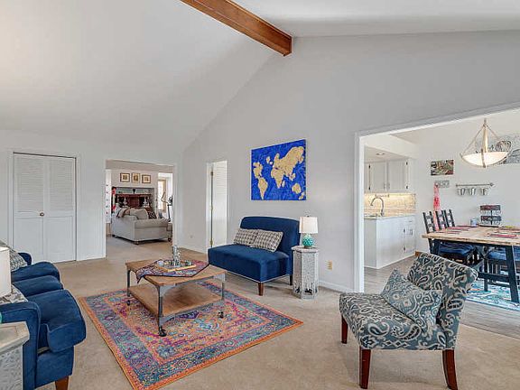 4th image of 11163 Regency Dr