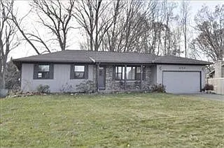 250 Easthill Dr photo 1