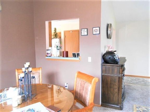 5th image of 767 Oakdale Dr