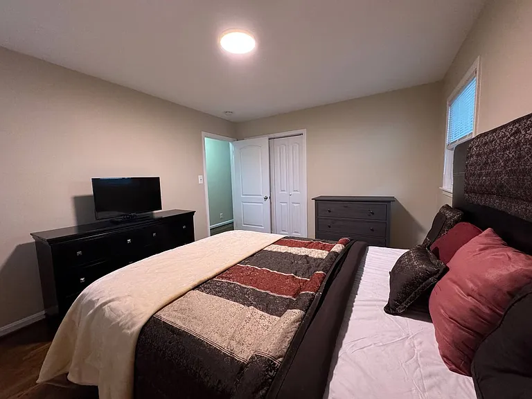 1017 Primrose Dr — Photo 9