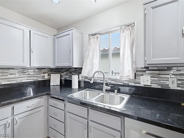 713 Marie Fenlon Dr #0 — Photo 10