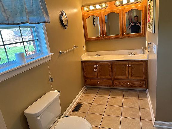 5th image of 109 Shirdell Dr