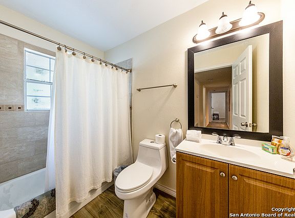 3rd image of 231 Audrey Alene Dr