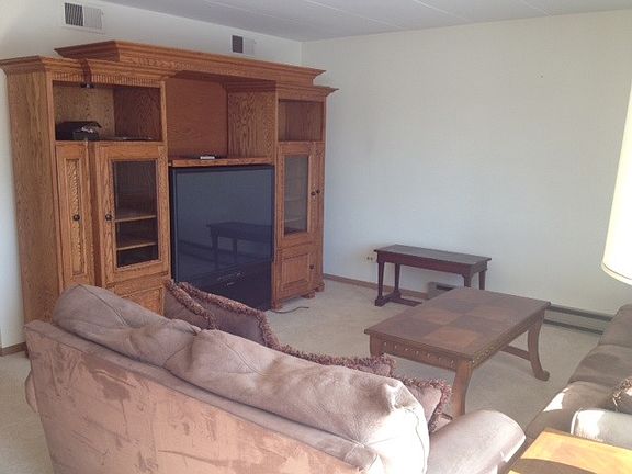 2nd image of 3140 W 99th St