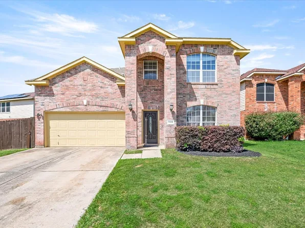 7818 Regent Dr, Arlington, TX 76001